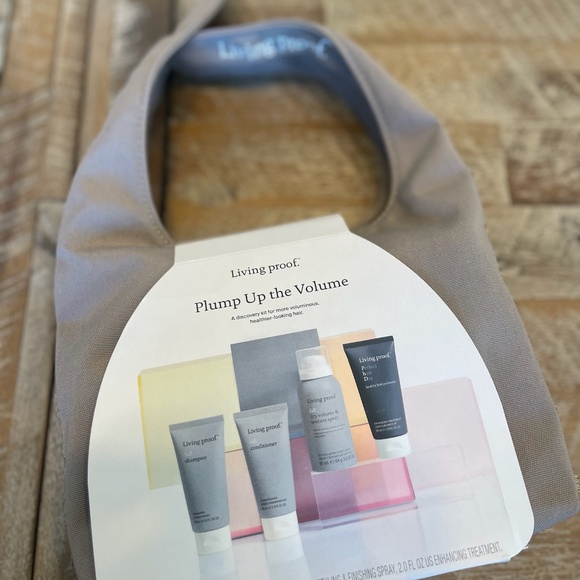 Living Proof Plump Up The Volume Kit - Picture 2 of 4